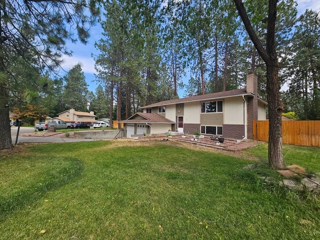 Building Photo - Beautifully Home in the Valley