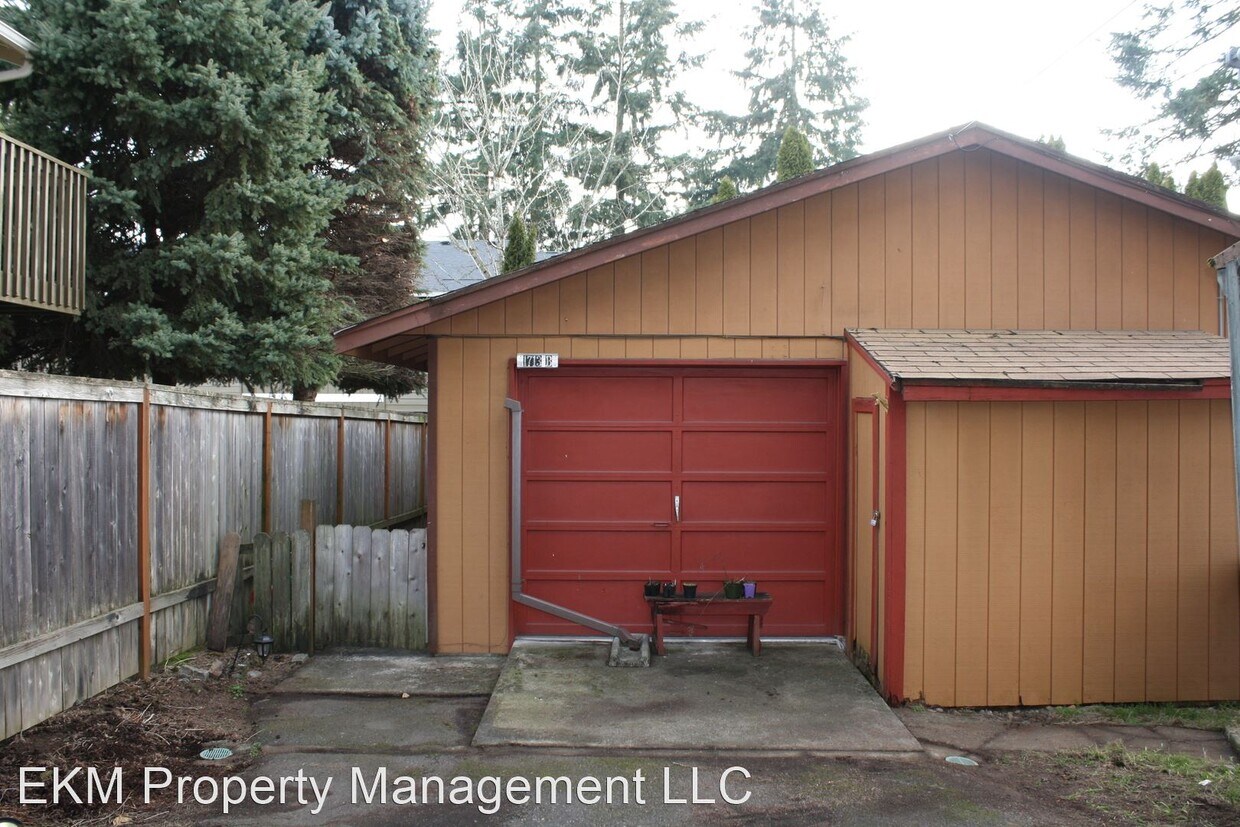 Primary Photo - 2 br, 1 bath House - 1713 NE 99th St. B