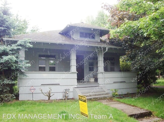 Building Photo - 3 br, 1 bath House - 3004 NE Oregon St