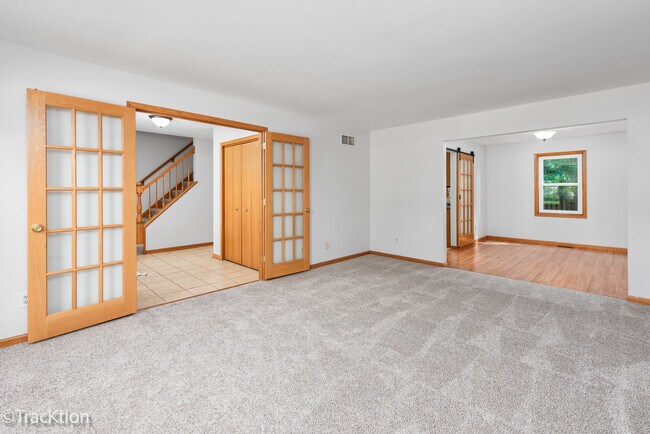 Foto del edificio - 3081 Barnstable Ct