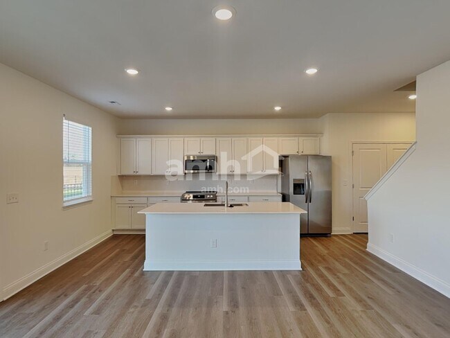 Foto del edificio - 9142 Henley Ave