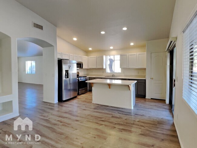 Building Photo - 2629 W Cezanne Cir