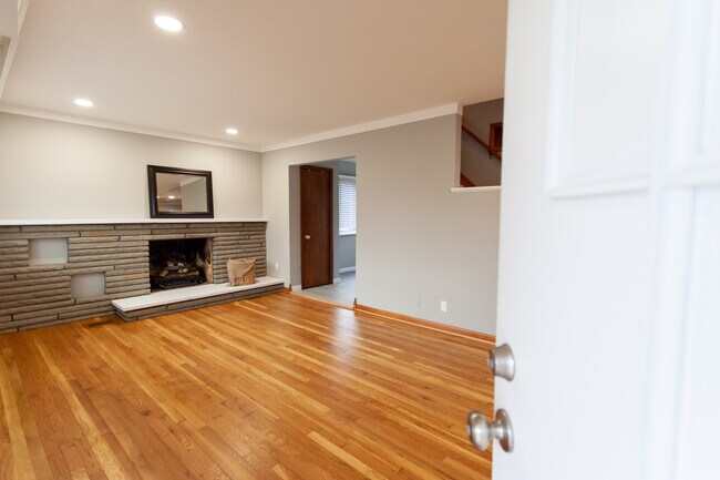 Foto del edificio - 2295 Shrewsbury Rd