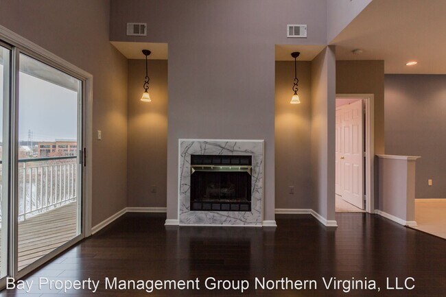 Building Photo - 2 br, 2 bath House - 6569 GRANGE LANE, #403