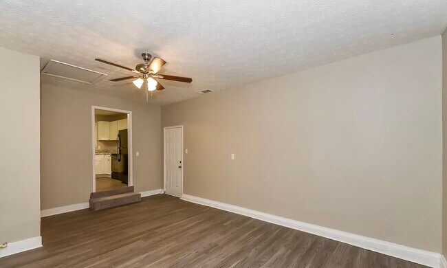 Foto del edificio - 5259 Chantilly Ter