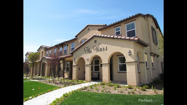 The Vines at Riverpark Rentals - Oxnard, CA | Apartments.com