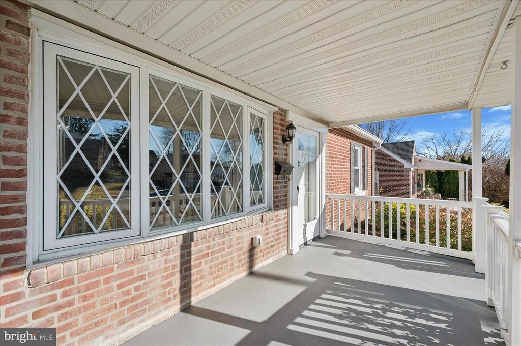 Foto principal - 421 Lawrence Rd