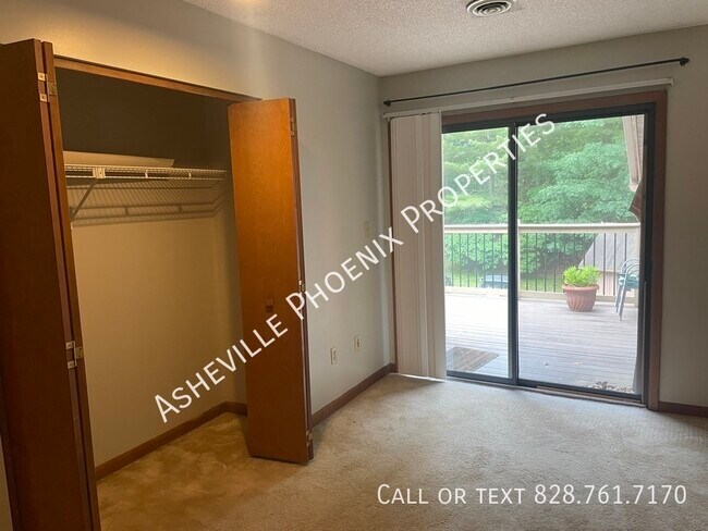 Foto del edificio - 48 Ravencroft Ln