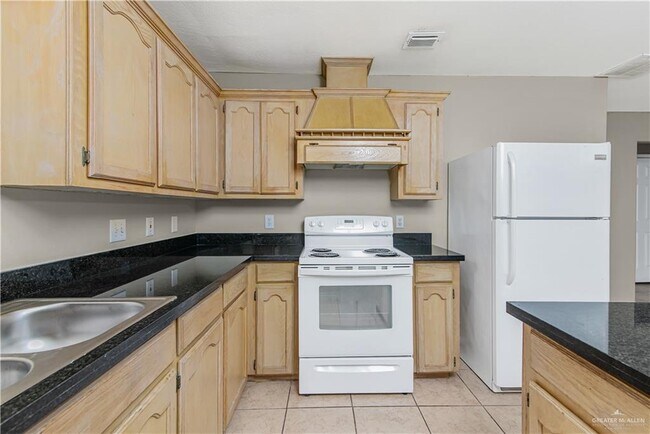 Foto del edificio - 15 Kimberly Ln