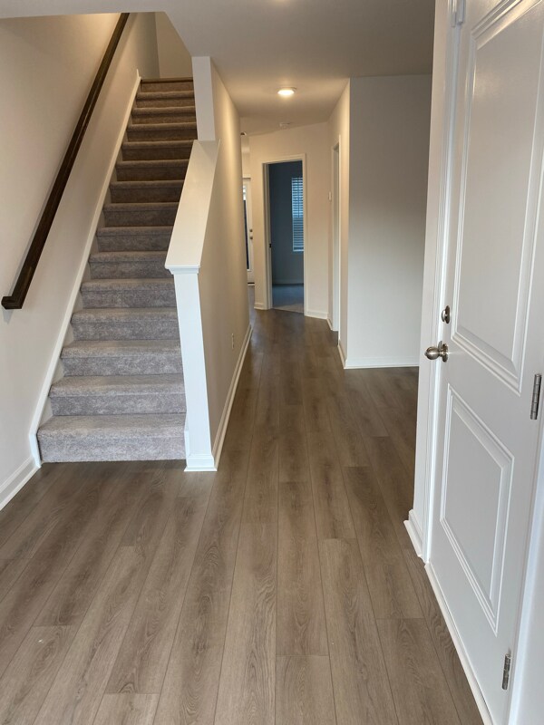 Foto del edificio - 4633 Forest Hills Dr