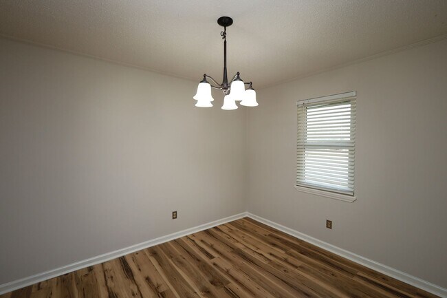 Foto del edificio - 282 Parkview Cir