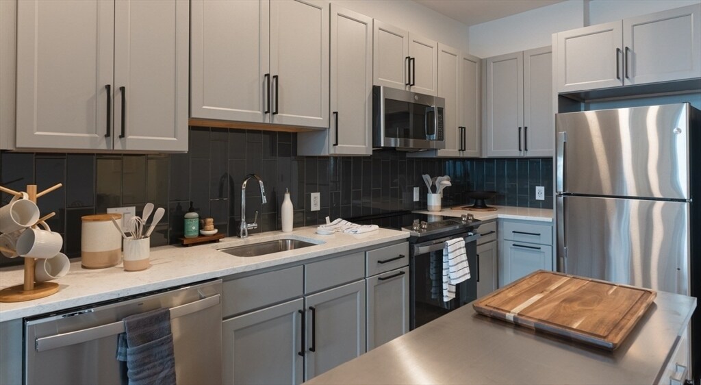 Foto principal - 780 Morrissey Blvd