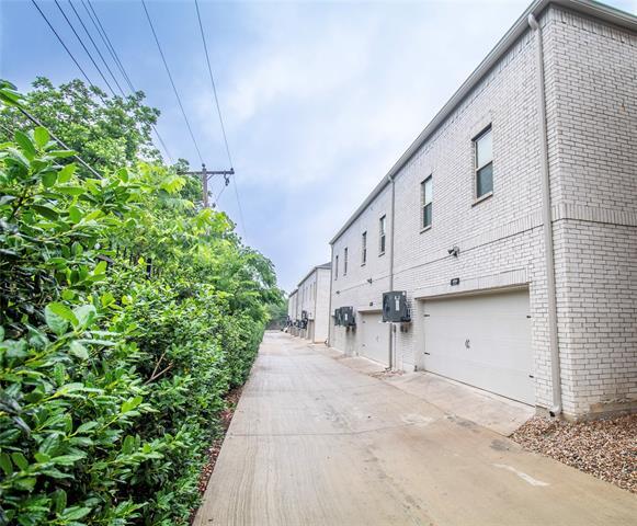 Building Photo - 1934 Bel Air Dr