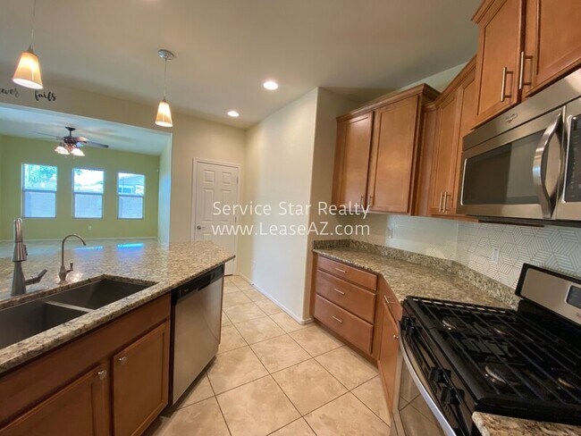 Foto del edificio - 17763 W Hadley St