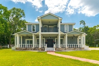 Building Photo - 17128 Spindle Oaks Dr