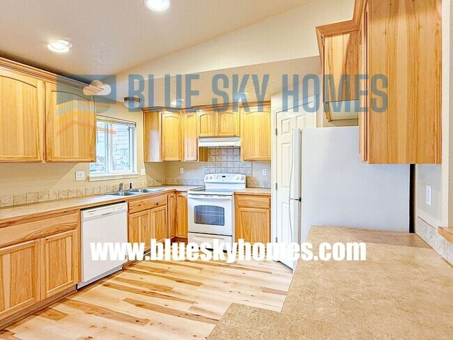 Foto del edificio - 1011 E Victory Rd