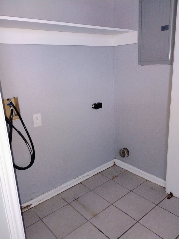 Building Photo - 12240 Jackson Rd