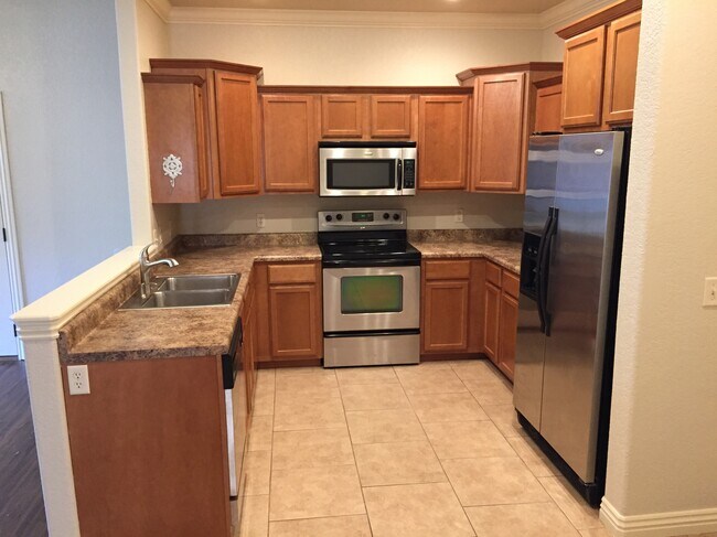 Kitchen. - 3505 N Robin Ct #B