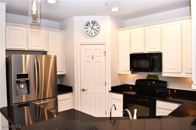 Foto del edificio - 23420 Alamanda Dr