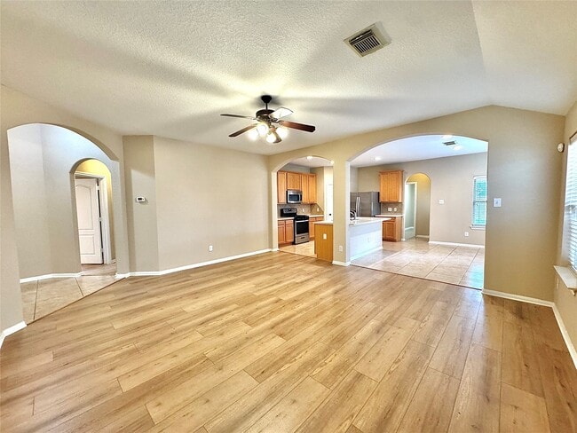 Building Photo - 11434 Overland Trail Dr