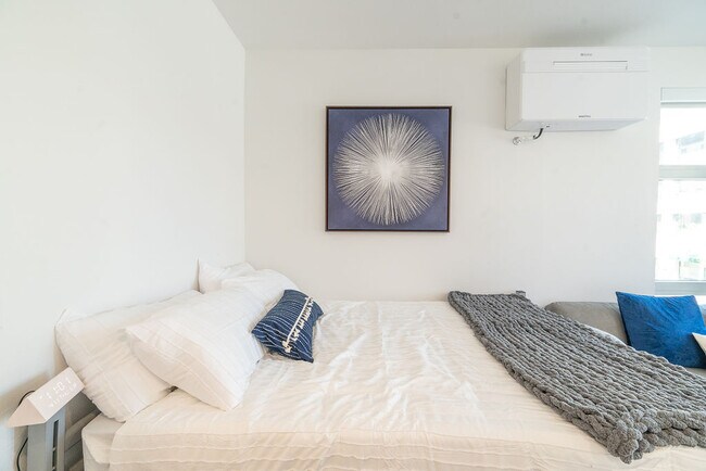 Photo - Aquatic @ U Apartments