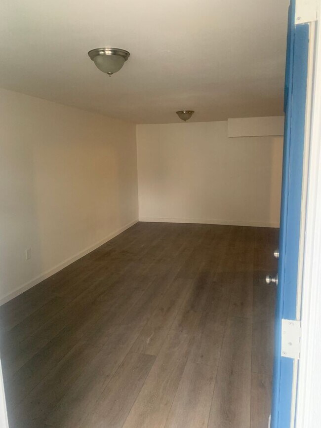 Photo - Your New Home Is Ready — Spacious, Stylish, and Fully Upgraded!”