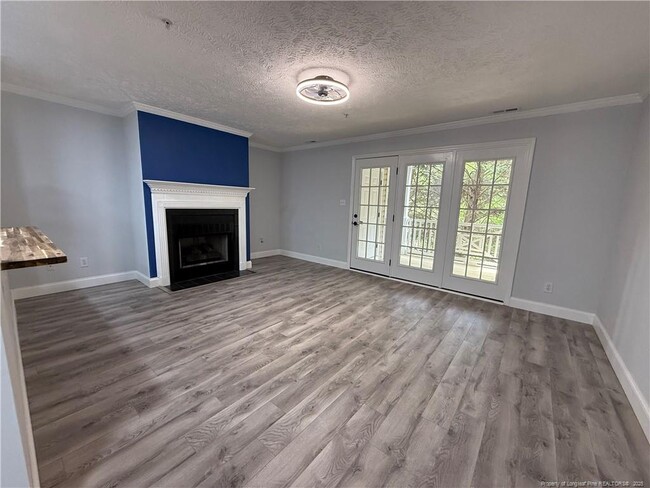 Foto del edificio - 392 Bubble Creek Ct