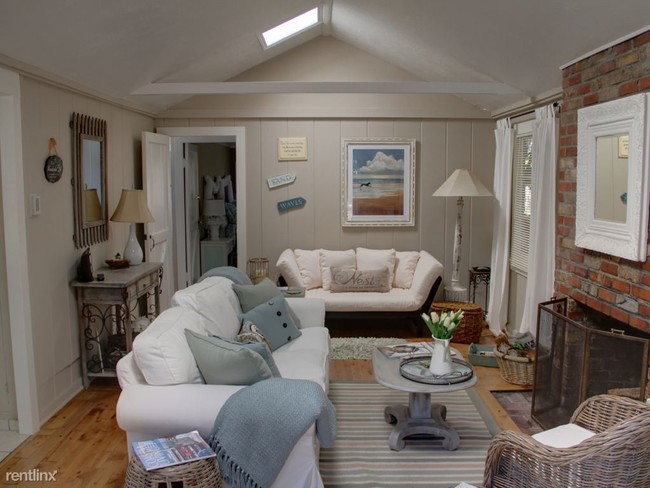 Building Photo - 2 br, 1 bath House - 3274 Sea Shell Cottage