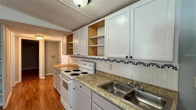 Foto del edificio - 639 Ellison Pkwy