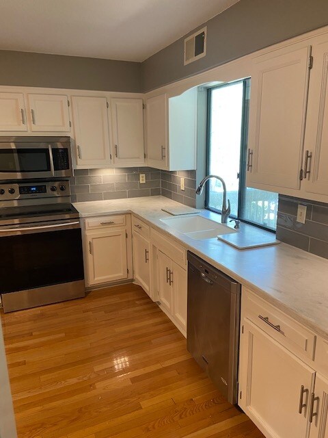 Primary Photo - 12736 W 110th Terrace