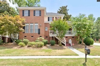 Building Photo - 2 Rose Dew Ln