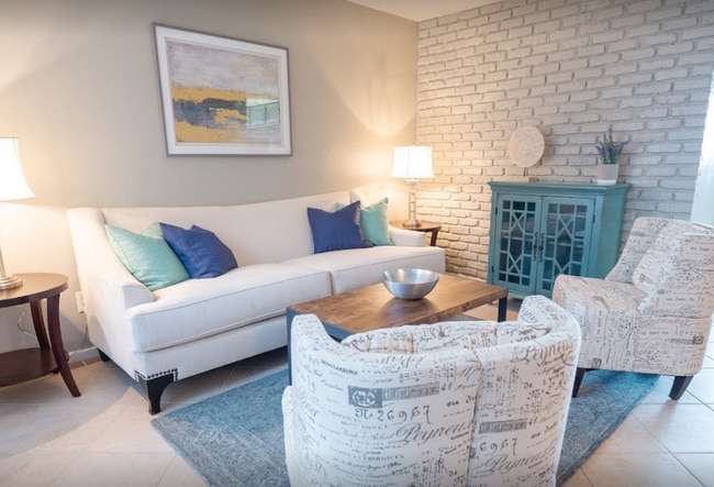 Harwin-0000 - Copy.jpg - 7637 Harwin