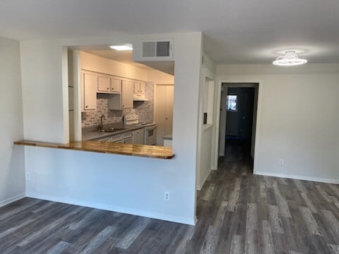 Foto del edificio - 11550 Chimney Rock Rd