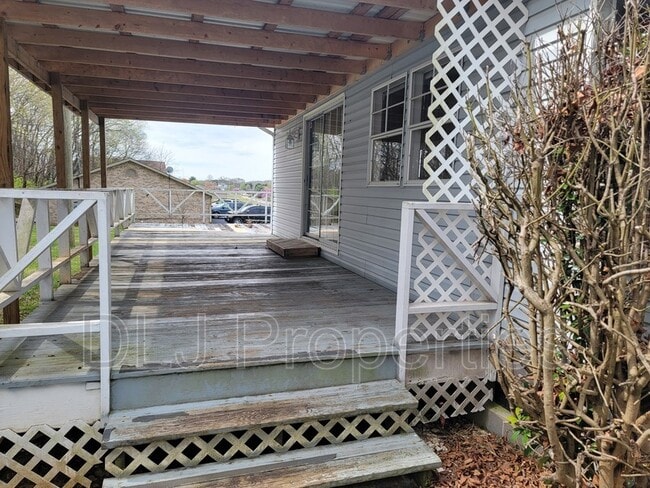 Photo - 2149 McCleary Rd House