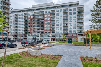 Building Photo - 460 Callaway Rd