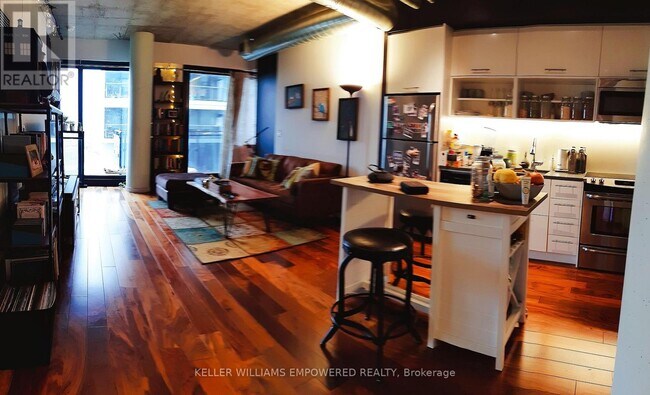 Building Photo - 51 Trolley Cres