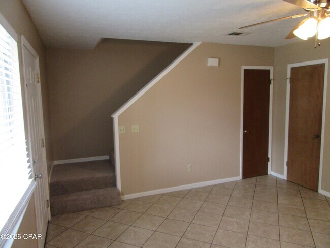 Foto del edificio - 830 West St