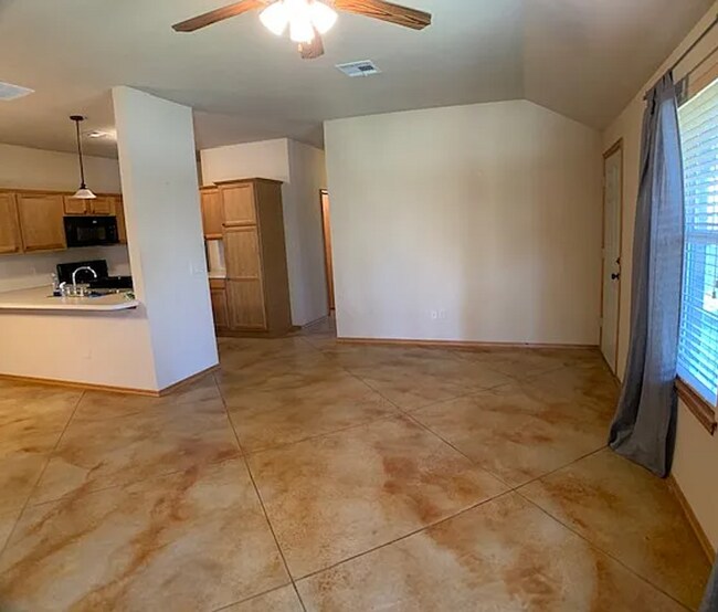 Foto del edificio - Cute 2 bed 2 bath duplex