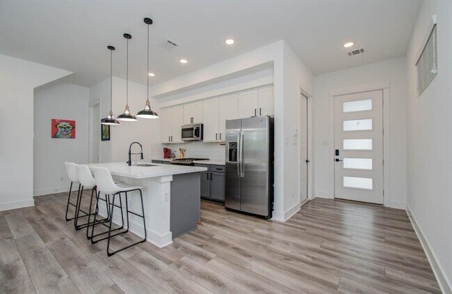 Foto del edificio - 970 Highland Sound Ln