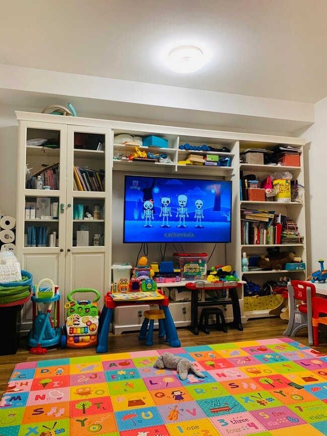 Photo du bâtiment - 5655 Chaffey Av