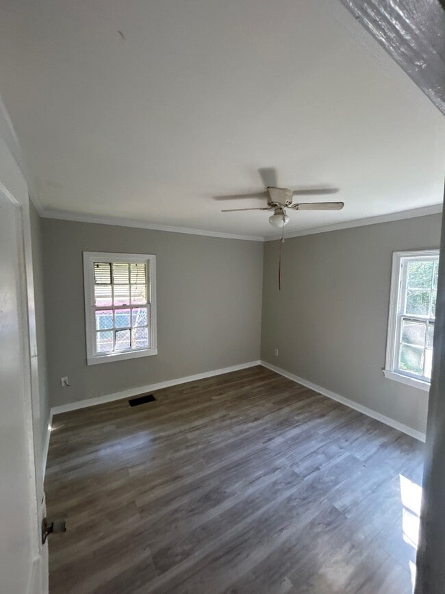 Photo - 319 Woody Dr House