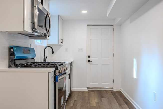Building Photo - 311 Longfellow St NW