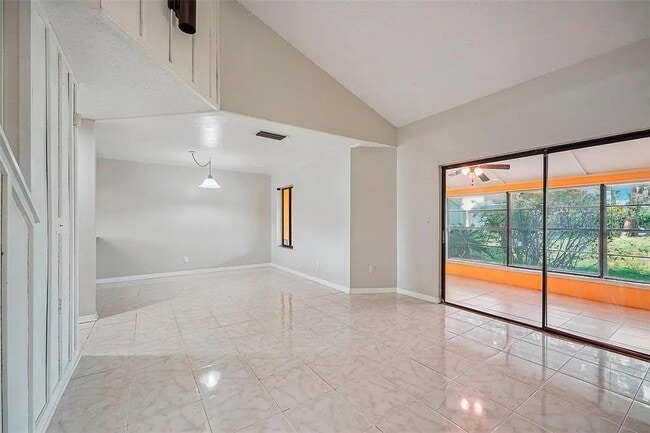 Foto del edificio - 53 Saint Andrews Ct