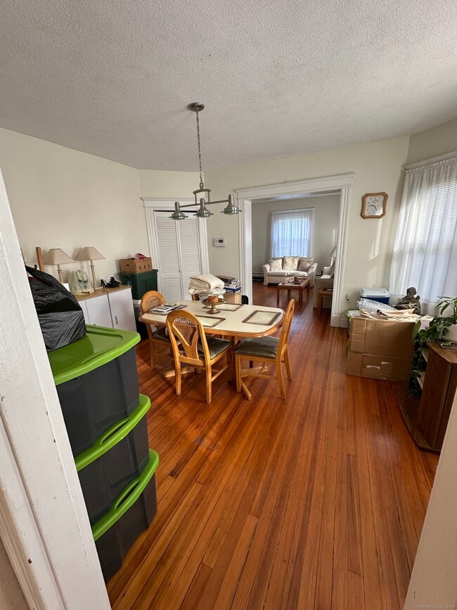 Building Photo - 220 Elliott Ave