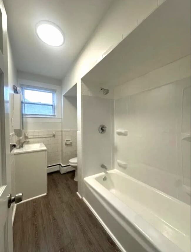 Building Photo - 22 Johnson St