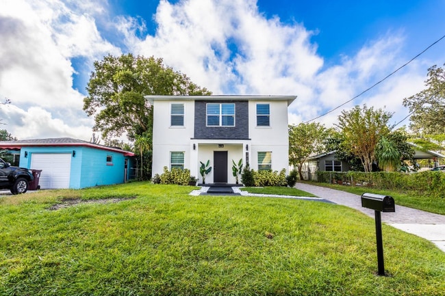 Photo - 1414 E Harding St House