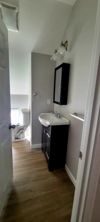 Foto del edificio - 496 Linden St