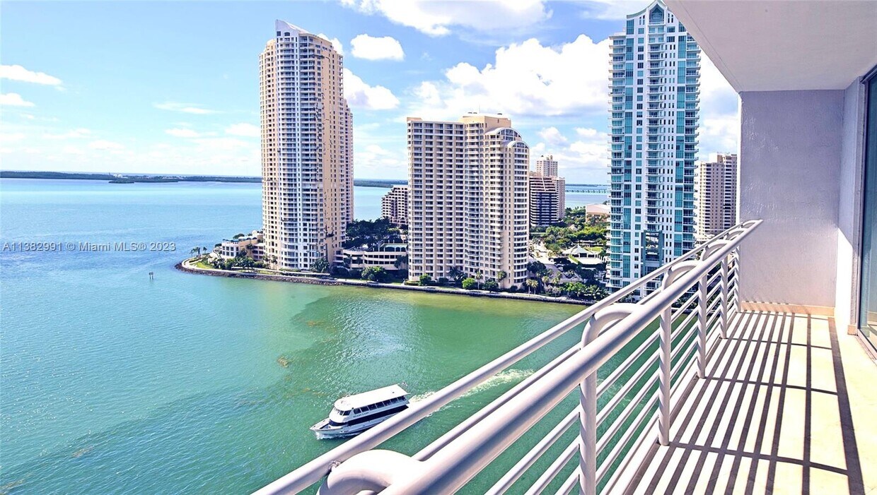 325 S Biscayne Blvd Unit 2126, Miami, FL 33131 Condo for Rent in