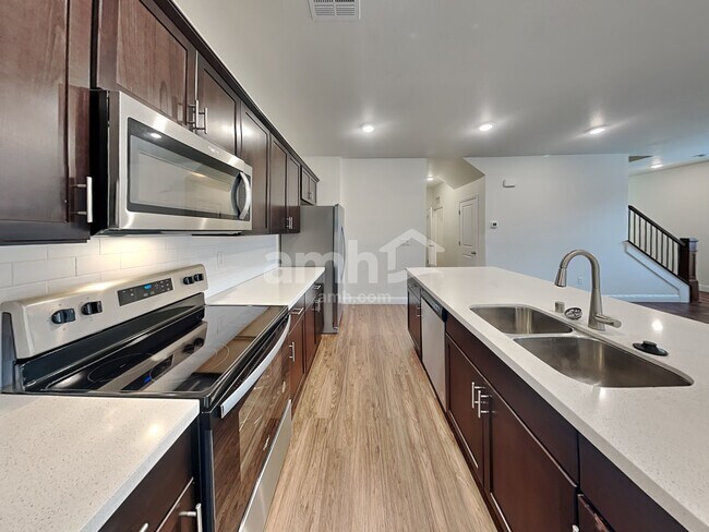 Building Photo - 728 Sienna Rising Drive