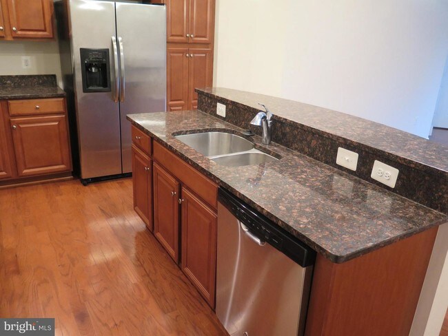 Foto del edificio - 24634 Johnson Oak Terrace